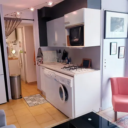 Roi Soleil Joli 2 Pieces Avec Terrasse Proche Richelieu Cap D'agde Apartment